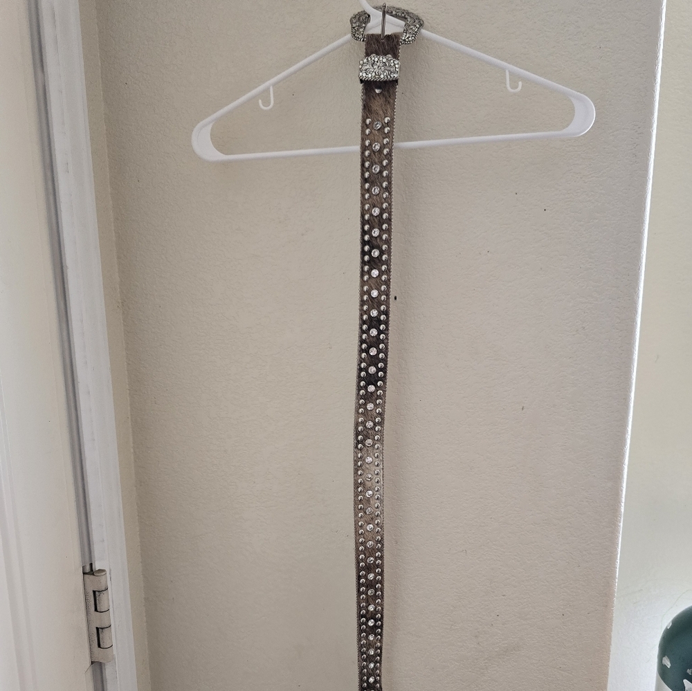 Cowhide studded leather belt with rhinestones - Picture 1 of 6